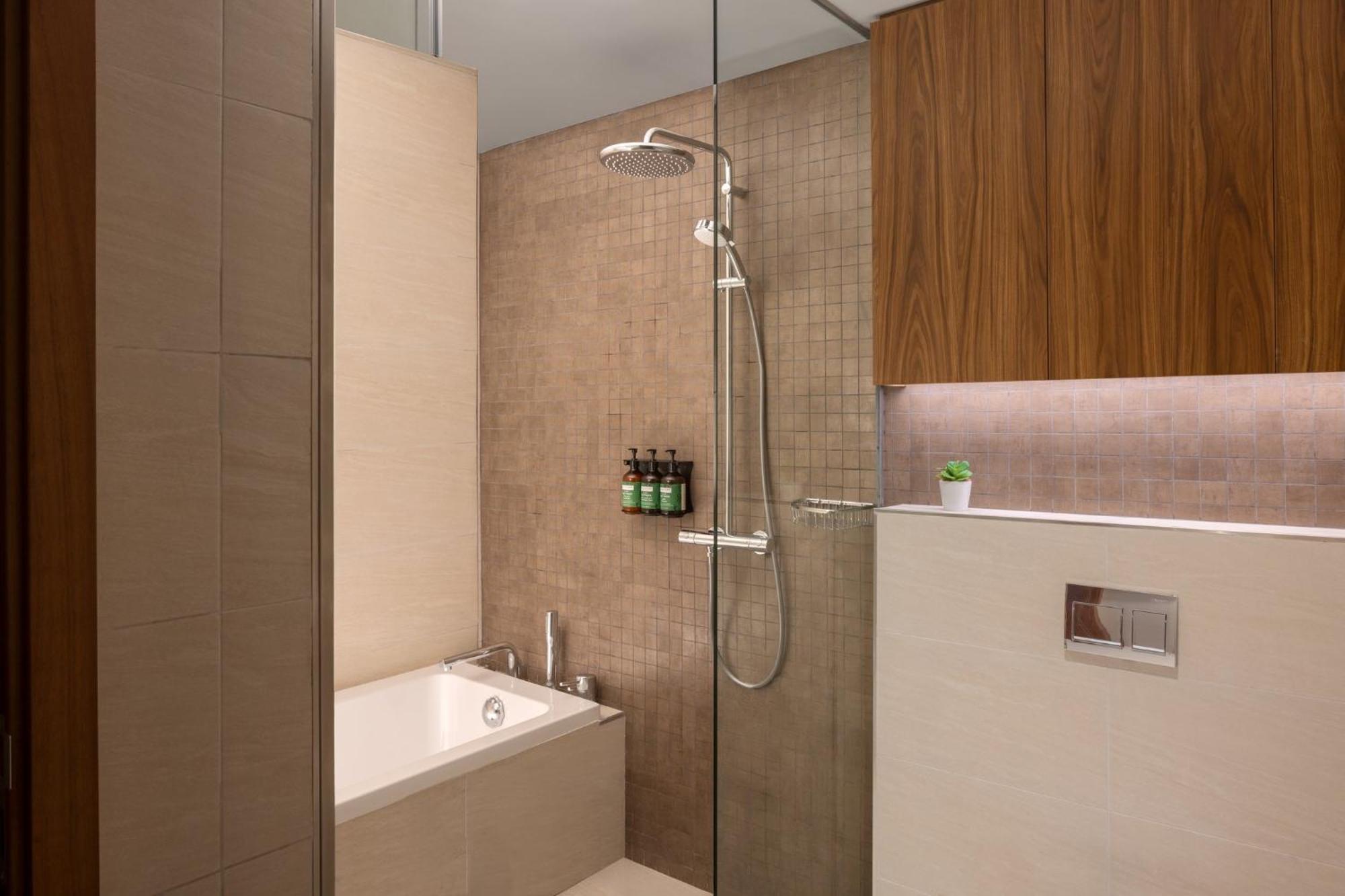 Staybridge Suites Dubai Business Bay By Ihg المظهر الخارجي الصورة