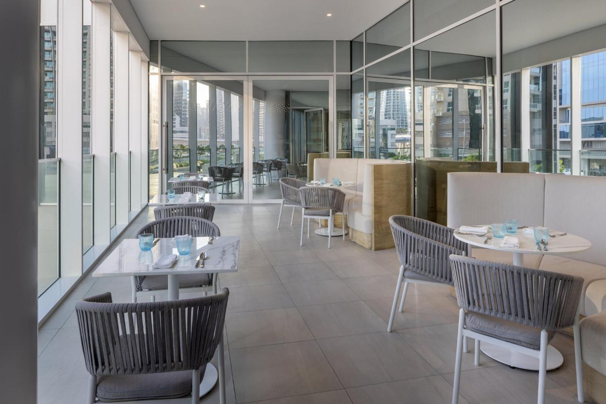 Staybridge Suites Dubai Business Bay By Ihg المظهر الخارجي الصورة