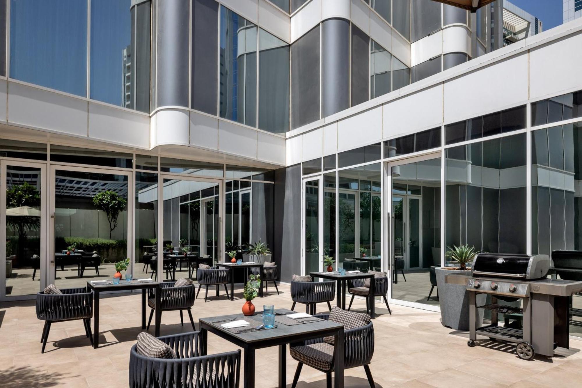 Staybridge Suites Dubai Business Bay By Ihg المظهر الخارجي الصورة