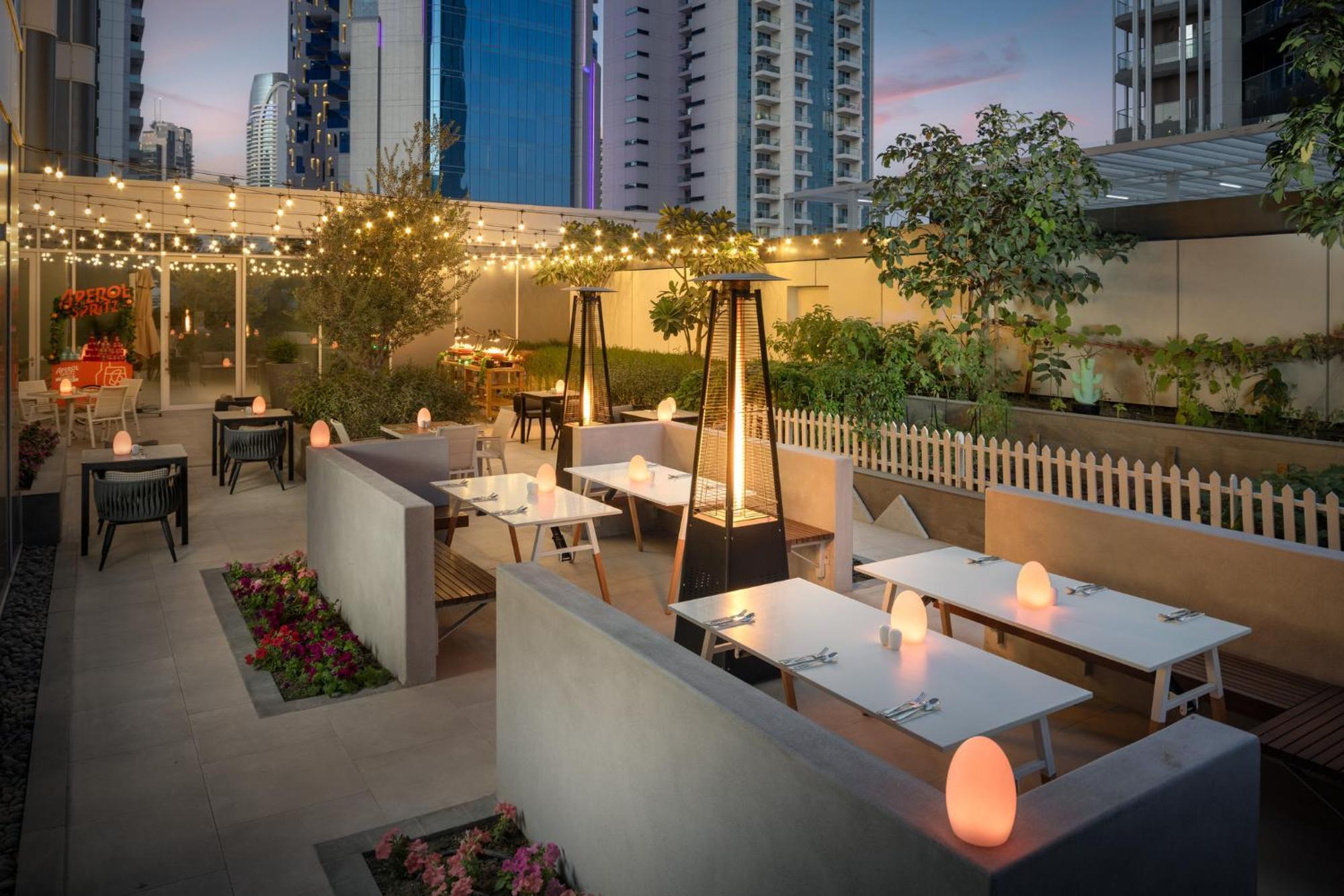 Staybridge Suites Dubai Business Bay By Ihg المظهر الخارجي الصورة